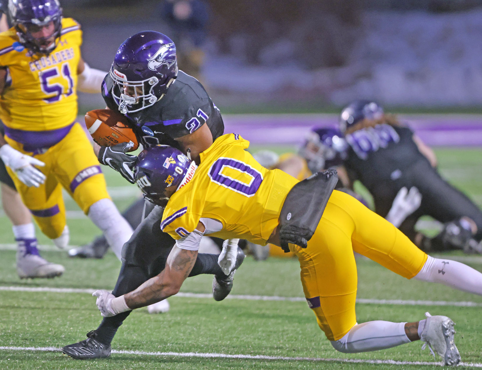 JVG_211213_UWFB05